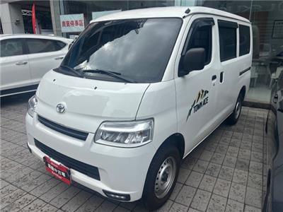 TOWN ACE VAN 5人