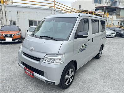 TOWN ACE VAN 5人