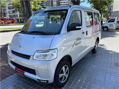 TOWN ACE VAN 5人