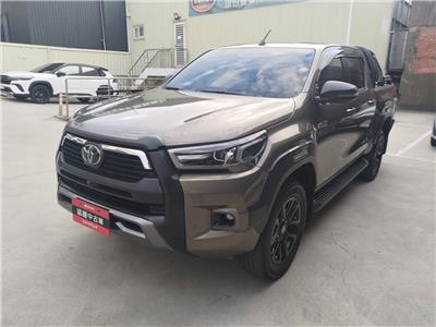 HILUX