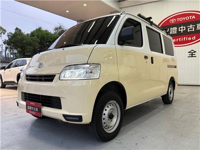 TOWN ACE VAN 5人
