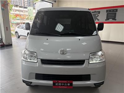 TOWN ACE VAN 5人