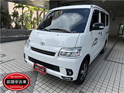 TOWN ACE VAN 5人