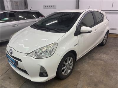 PRIUS C 1.5