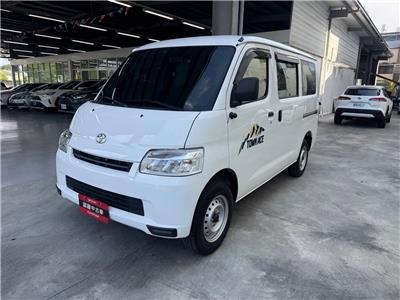 TOWN ACE VAN 5人